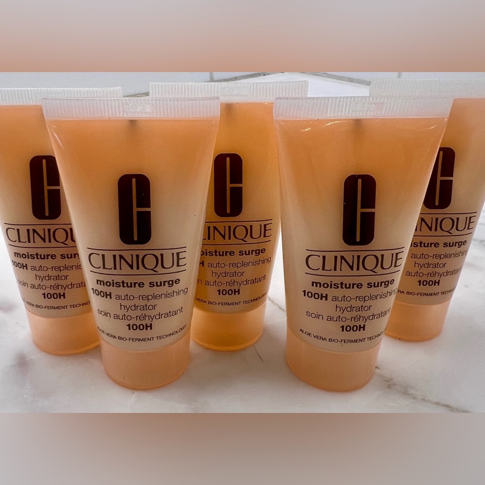 Clinique 🌸 Moisture Surge 100H AUTO REPLENISHING HYDRATOR🌸5 NEW
1 Oz $100Value